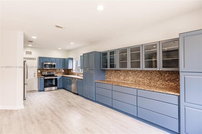 Building Photo - 13017 SW 143rd Terrace