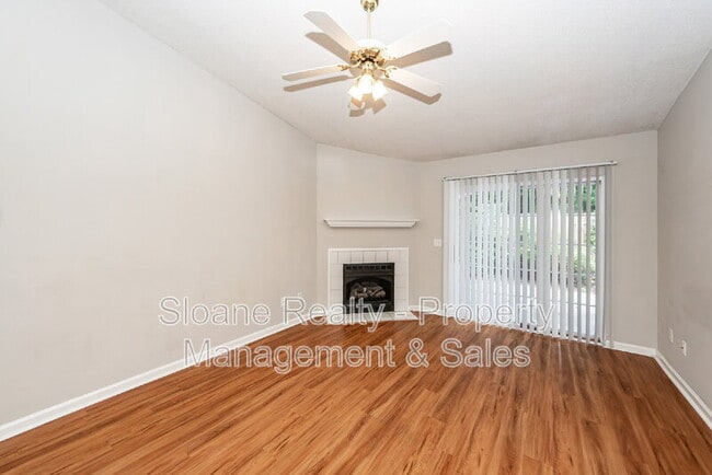 Building Photo - 1343 Pinnacle Ln