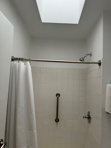 Building Photo - 24600 Cypress St