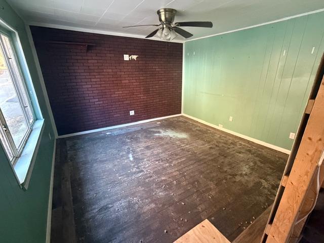 Building Photo - 419 Byng St