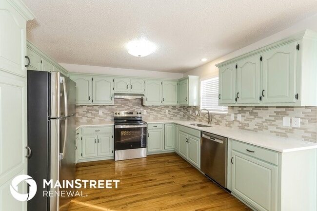 Building Photo - 1609 Johnston Dr