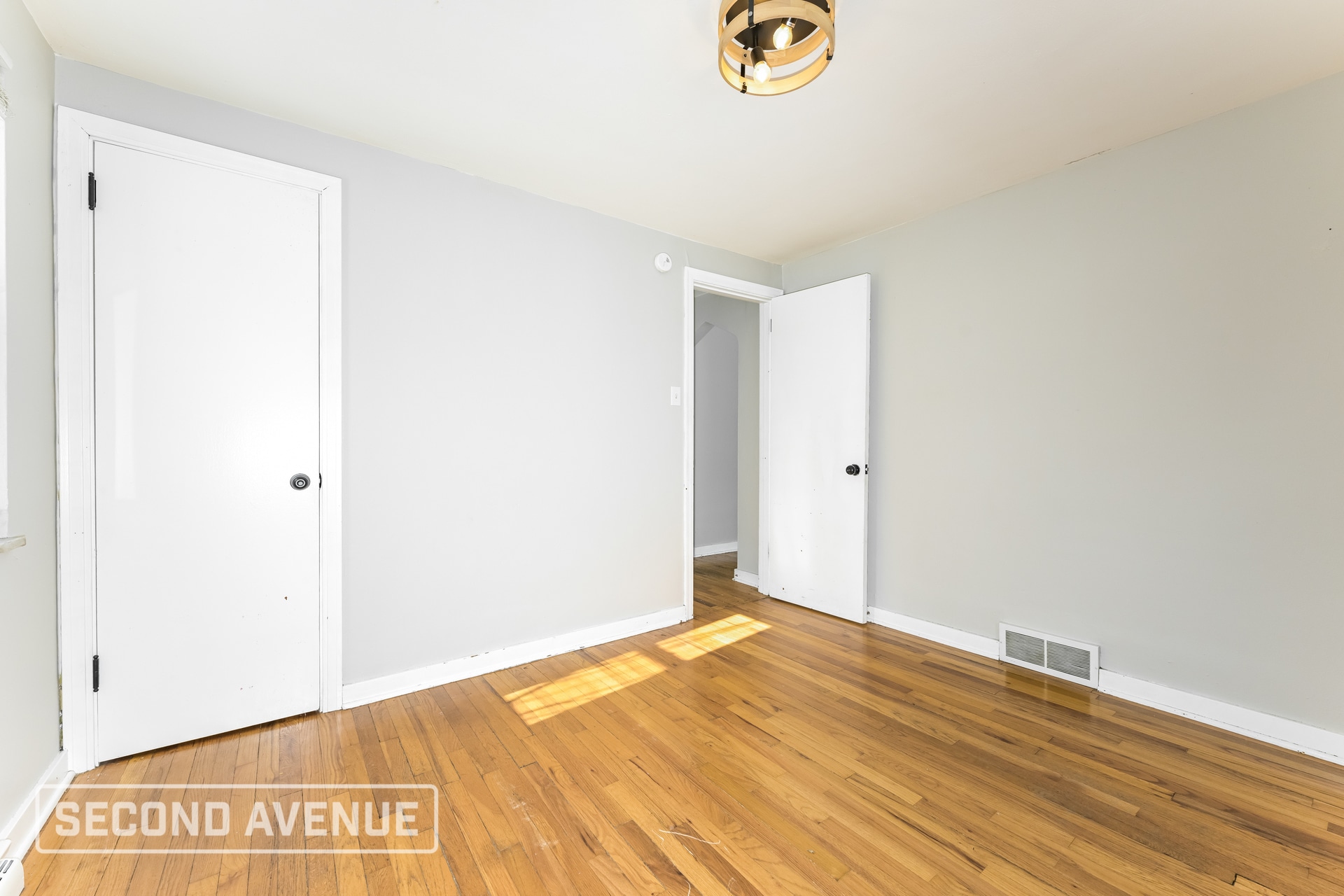 Building Photo - 128 Bellwood Dr