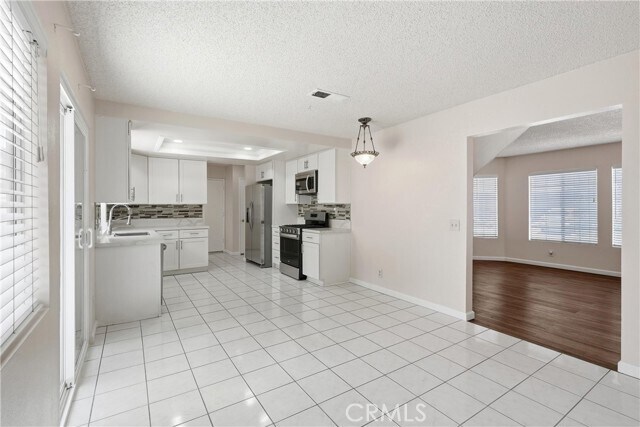 Building Photo - 15303 Rancho Polermo Rd