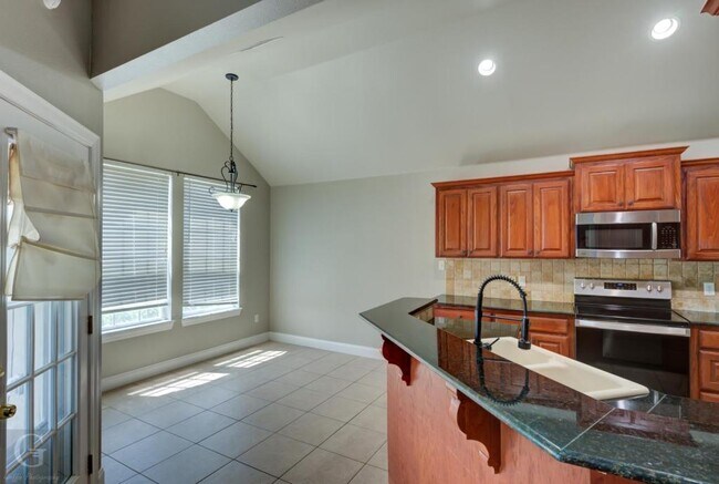 Building Photo - 3910 Le Brooke Ln