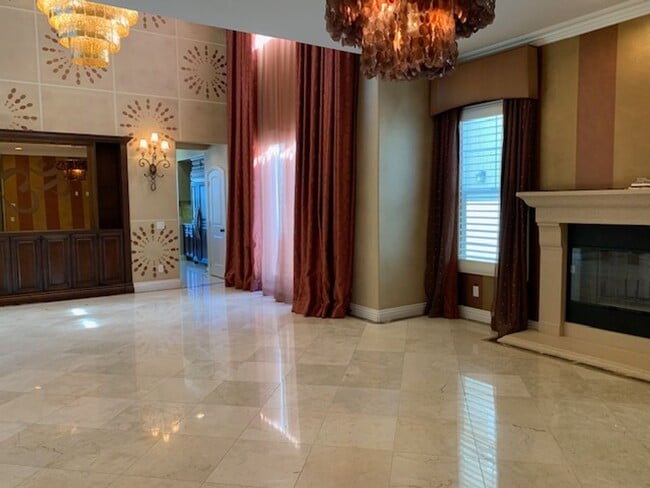 Building Photo - Boat Dock Home | Gated Community | Oxnard ...
