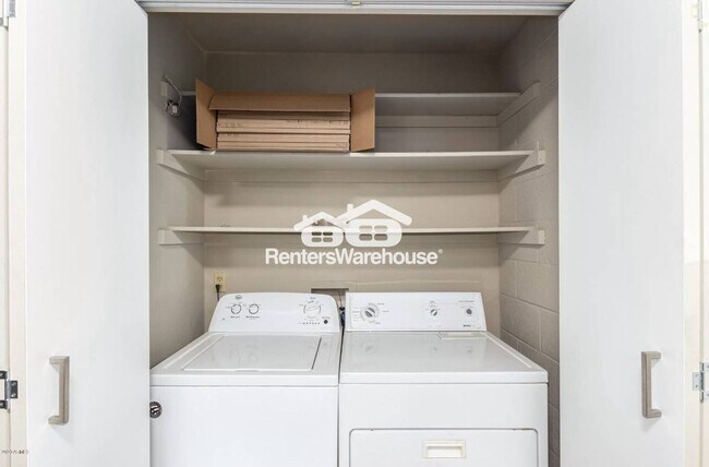 Building Photo - 4820 N 89th Ave