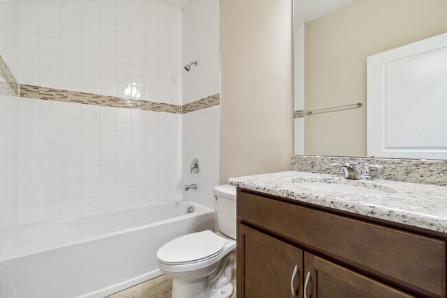 Building Photo - Beautiful New Energy Efficient 4/2 Close t...