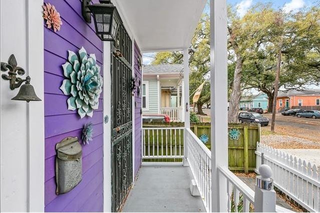 Building Photo - 2404 Bienville St