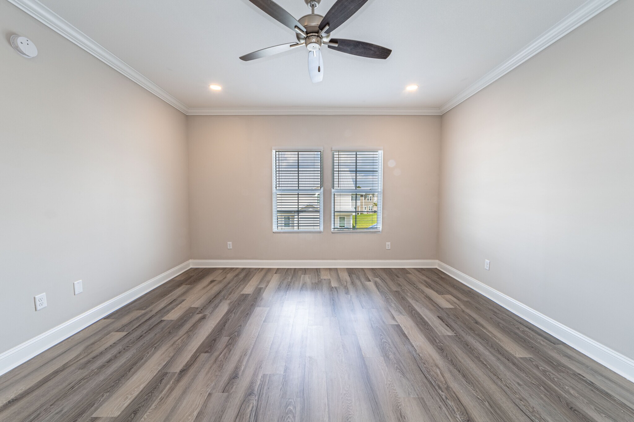 Building Photo - 133 Promenade Pl