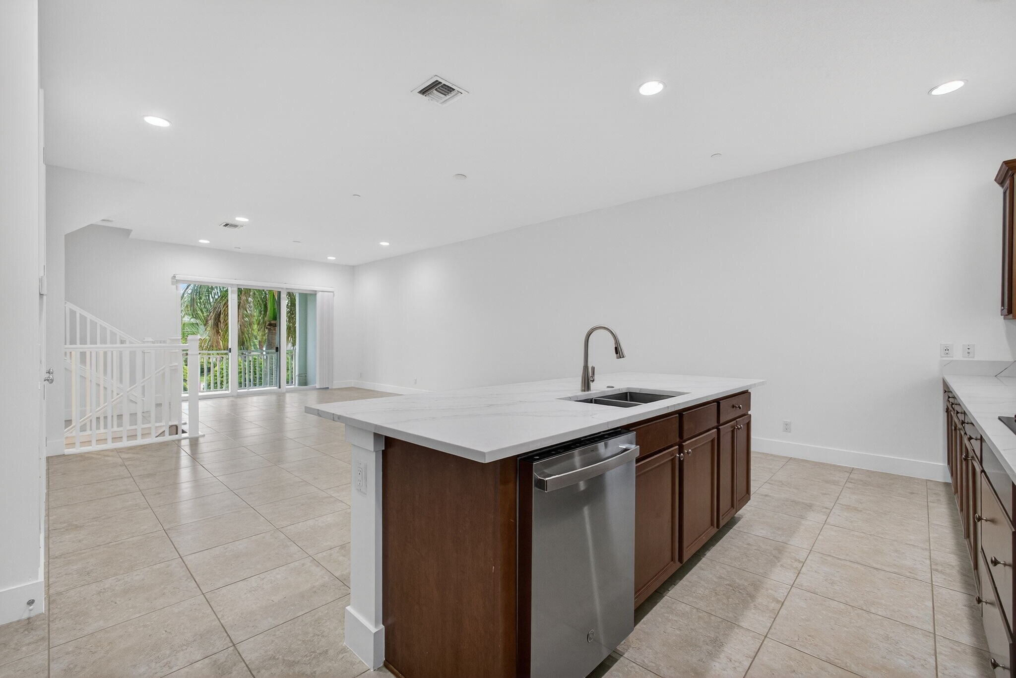 Building Photo - 7089 Edison Pl