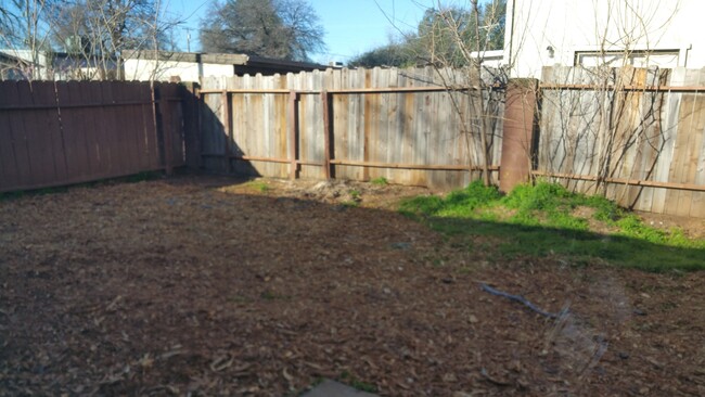 Building Photo - Alfreda Duplex