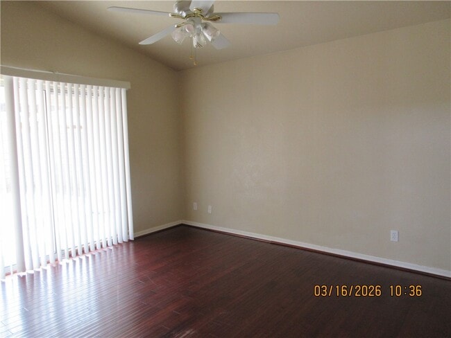 Building Photo - 3684 N Willow Rd