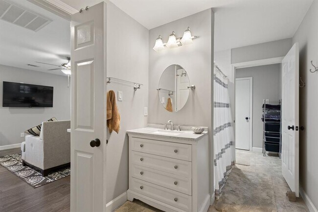 Building Photo - 13614 Cardinal Cove Ct