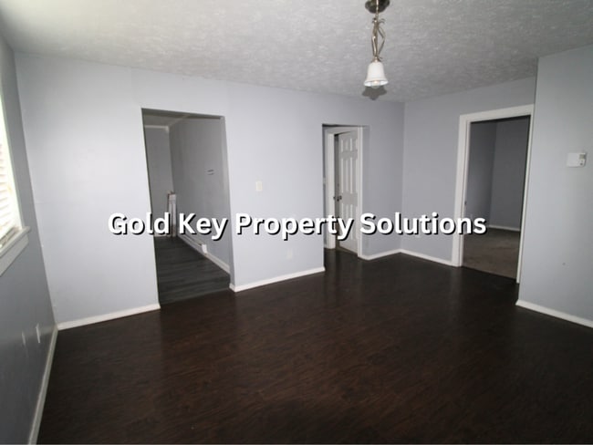 Building Photo - MUNCIE 3 BR 1 BA house with Fenced Backyar...