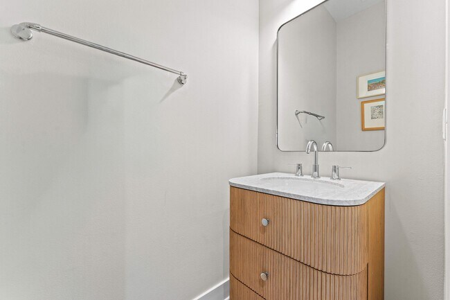 Building Photo - 5251 Beckman Ter