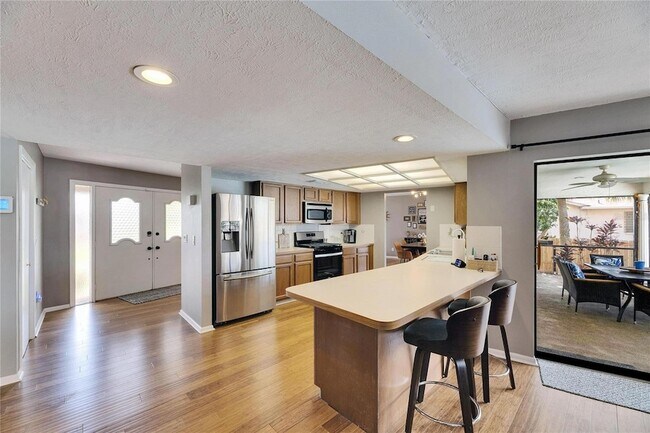 Building Photo - 811 Eagle Ln