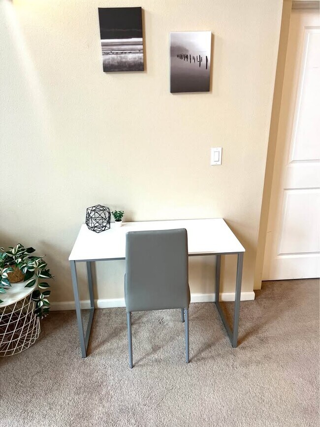 Building Photo - 2424 South 41st Street