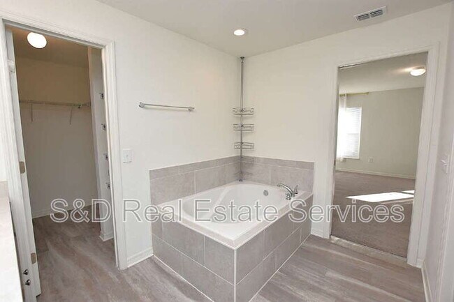 Building Photo - 1249 Pintail Pl