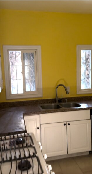 Building Photo - 2006 N Commonwealth Ave