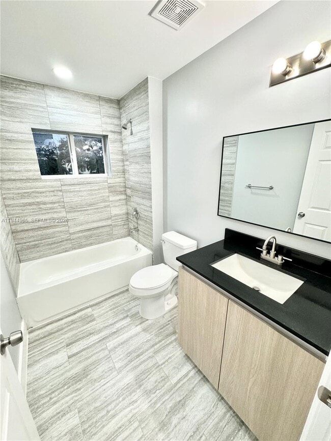 Building Photo - 932 NW 2nd St