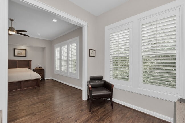 Building Photo - 1716 Upland Lakes