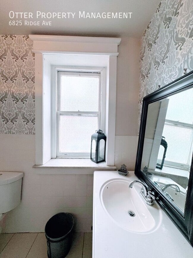 Building Photo - 6825 Ridge Ave