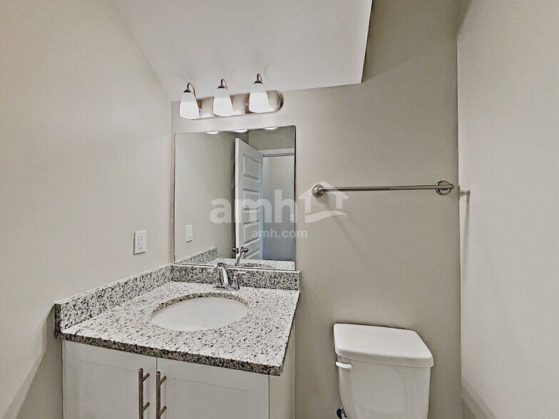 Building Photo - 5132 Grant Ridge Ln