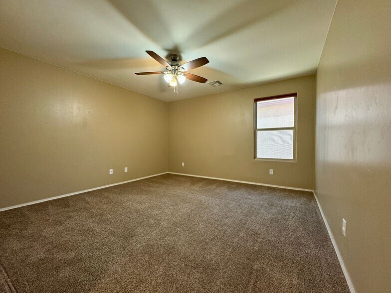 Building Photo - 11599 Boll Bloom Dr