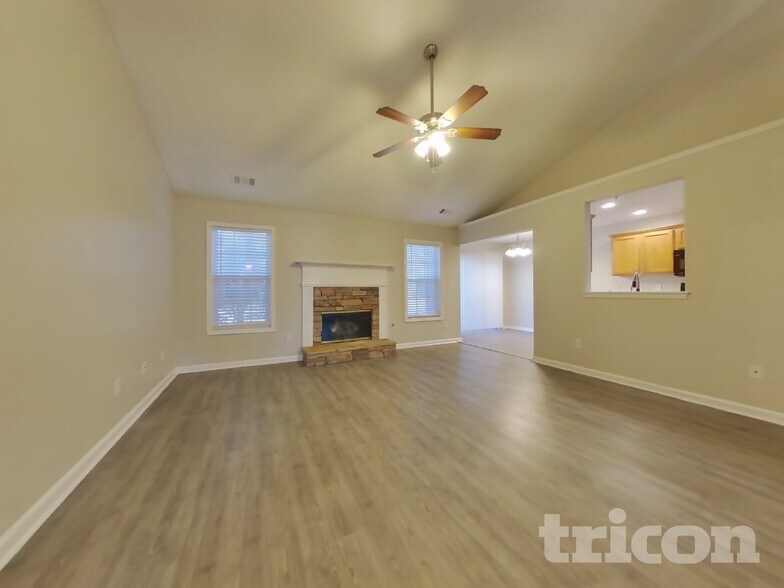 Building Photo - 62 Edith Ln