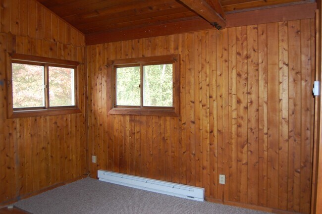 Building Photo - 109 Forest Lake Ln