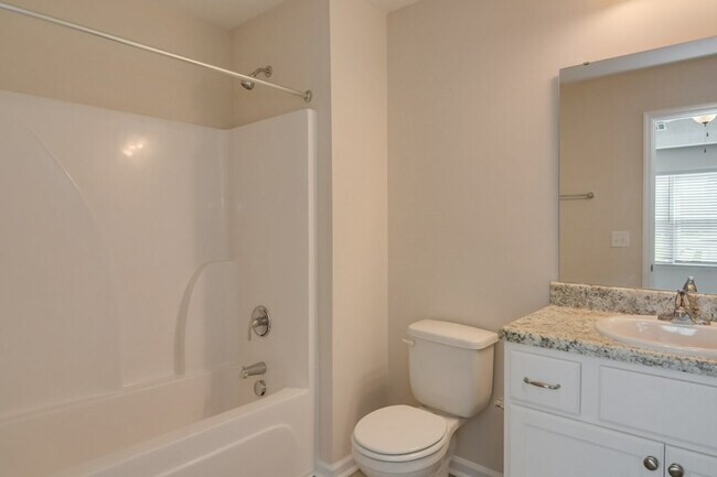 Building Photo - 415 Amesbury Dr