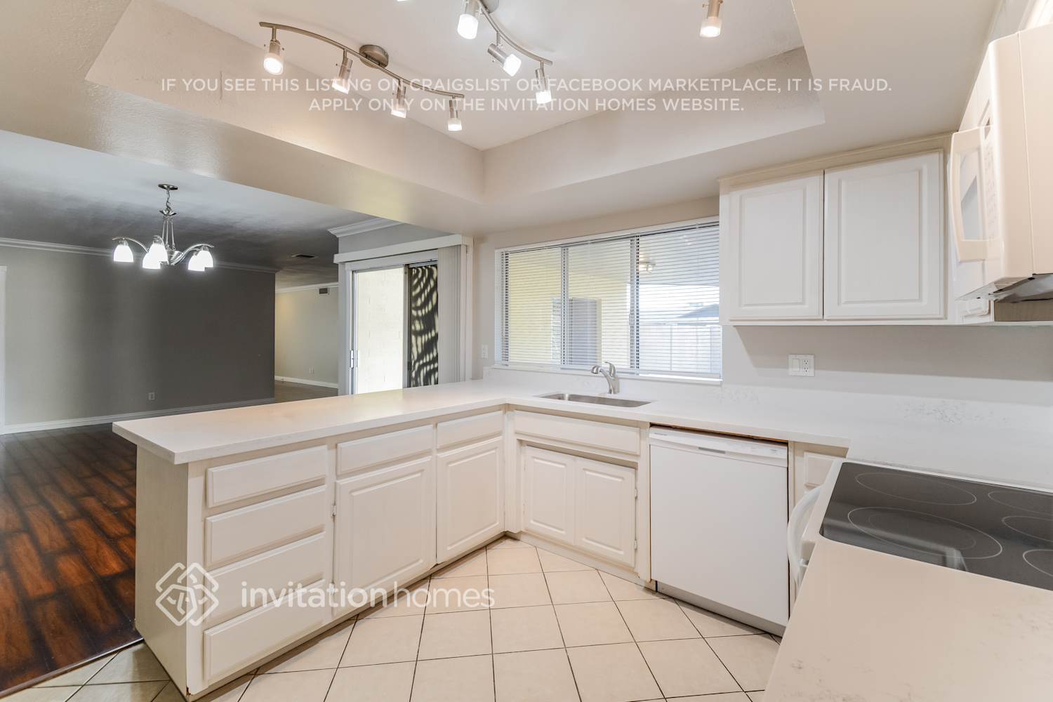 Building Photo - 5220 W Harmont Dr