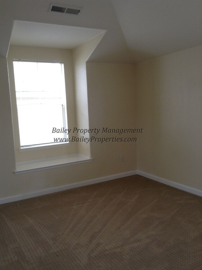 Building Photo - Gorgeous Santa Cruz Home!!