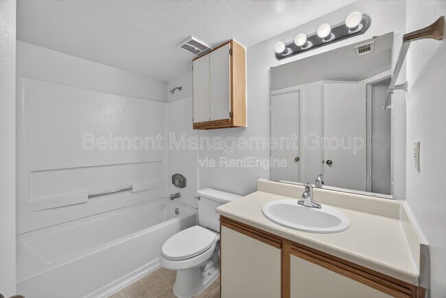 Building Photo - 642 Dory Ln