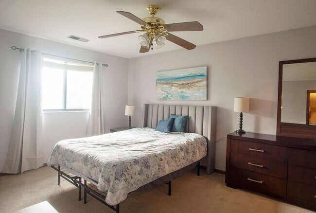 Building Photo - 522 Riddle-24