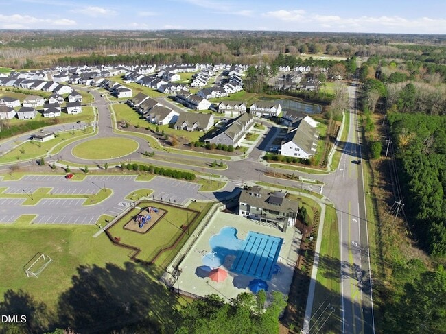 Building Photo - 759 Putney Hl Rd