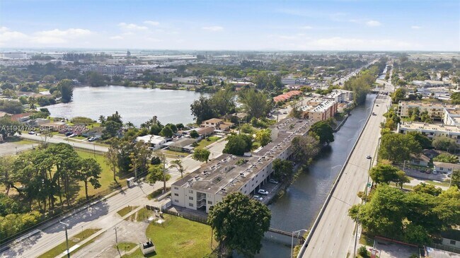 Building Photo - 2405 NW 135th St