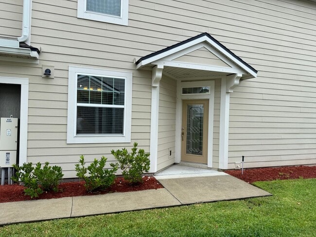Primary Photo - 398 Richmond Dr