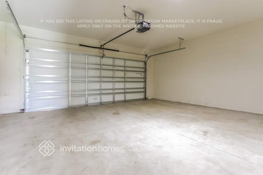 Building Photo - 8099 Pelican Reed Cir