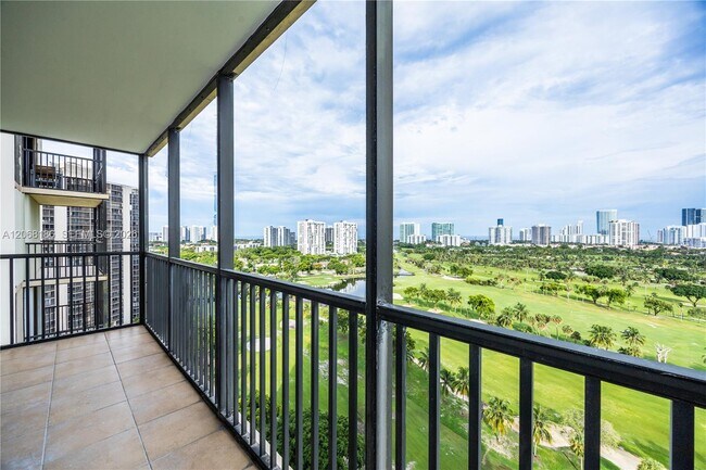 Building Photo - 20335 W Country Club Dr