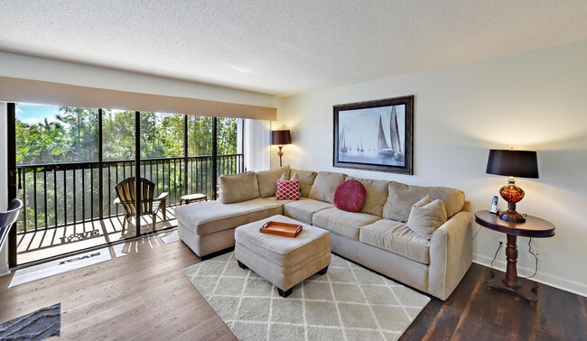 Building Photo - 1605 S US Hwy 1