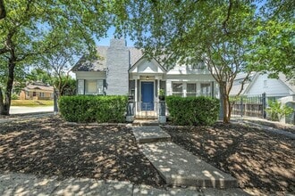 Building Photo - 4036 Dexter Ave