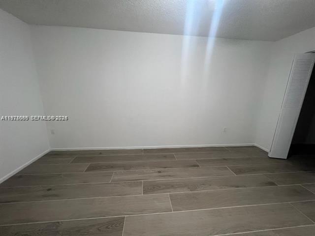 Building Photo - 16851 NE 23rd Ave