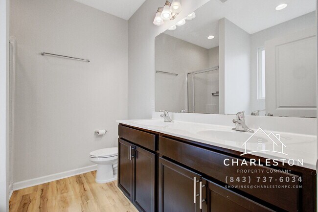 Building Photo - 403 War Admiral Ln