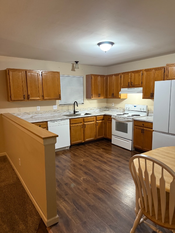 Building Photo - 611 Linda Ln
