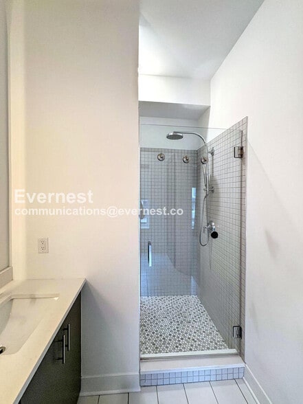 Building Photo - 2347 Hosea L Williams Dr NE