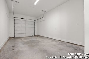 Building Photo - 307 San Salvador Ave