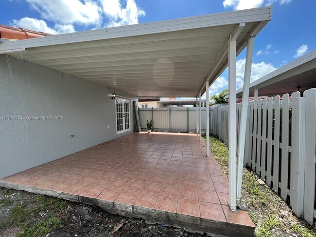 Building Photo - 2682 W 74th Terrace