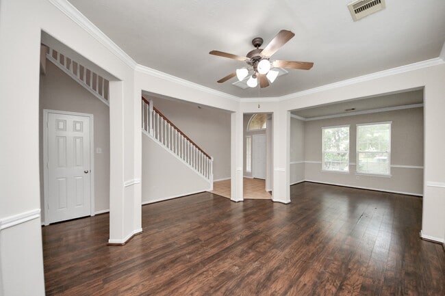 Building Photo - 24523 Red Bluff Tr