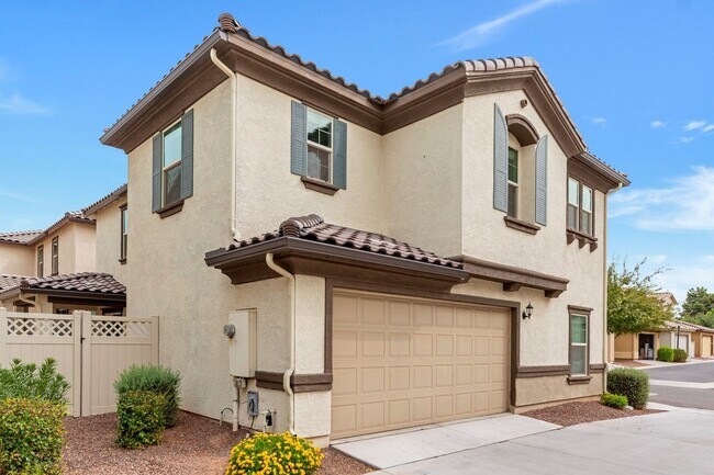 Building Photo - Charming 4 bedroom 3 bath Home in Gilbert!